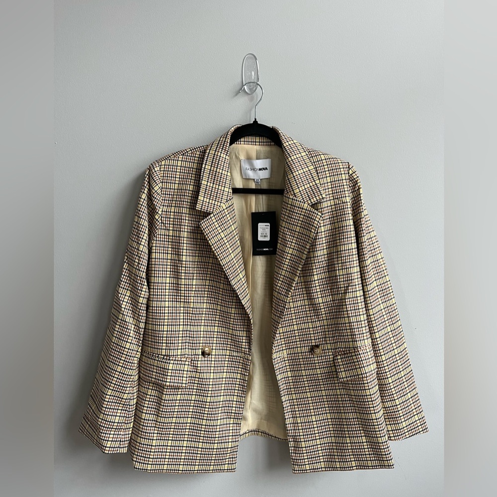 Fashion nova brand new blazer!